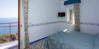 Sleeping in Amalfi Coast
